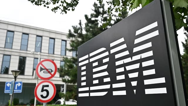 IBM shares plunge 25% as AI spending boom disrupts business
