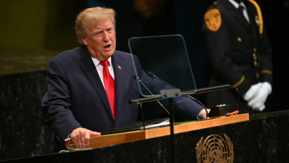 Trump hails ‘terrific’ PM Sharif, says Iran deal possible after US midterms
