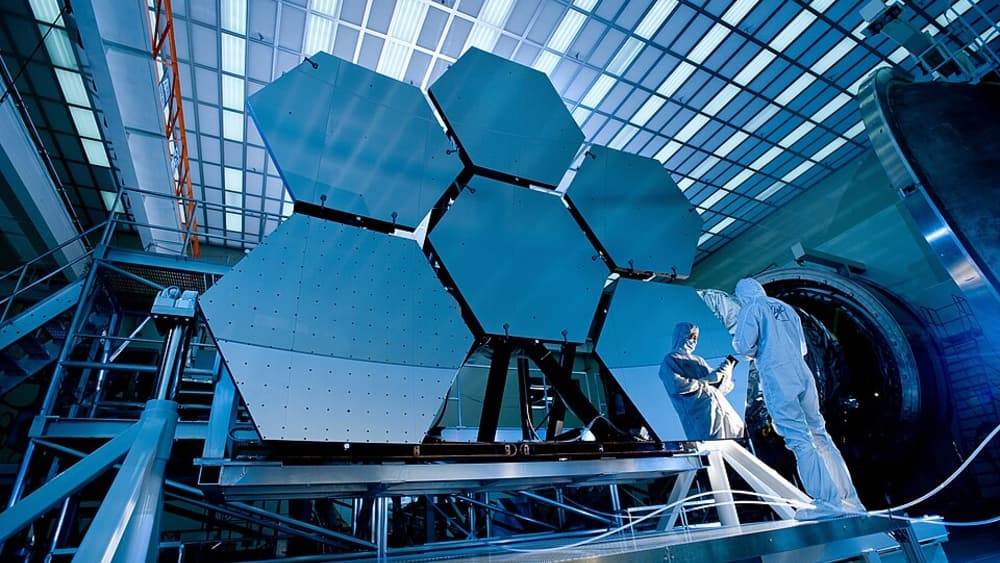 James Webb telescope spots mysterious non-rotating early galaxy