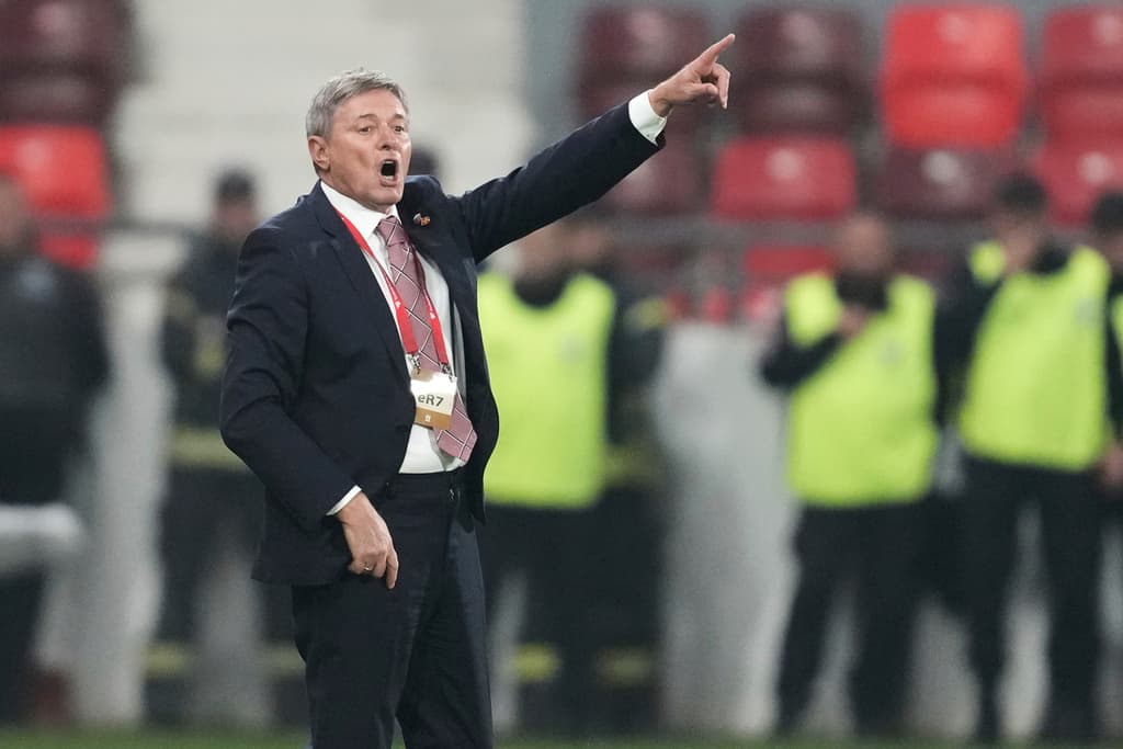 Stojkovic quits as Serbia coach after World Cup qualifier defeat