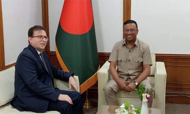 Turkish Ambassador to Bangladesh, Ramis Sen, met with Prime Minister's Foreign Affairs Adviser, Humayun Kabir, today at the Prime Minister's Office (PMO) in Dhaka. Photo: BSS
