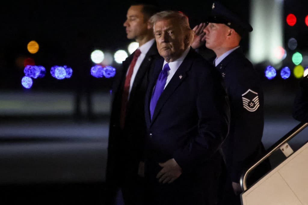 President Donald Trump steps off of Air Force One at Palm Beach International Airport on February 6, 2026 in Palm Beach, Florida. (Photo by Samuel Corum / GETTY IMAGES NORTH AMERICA / Getty Images via AFP)