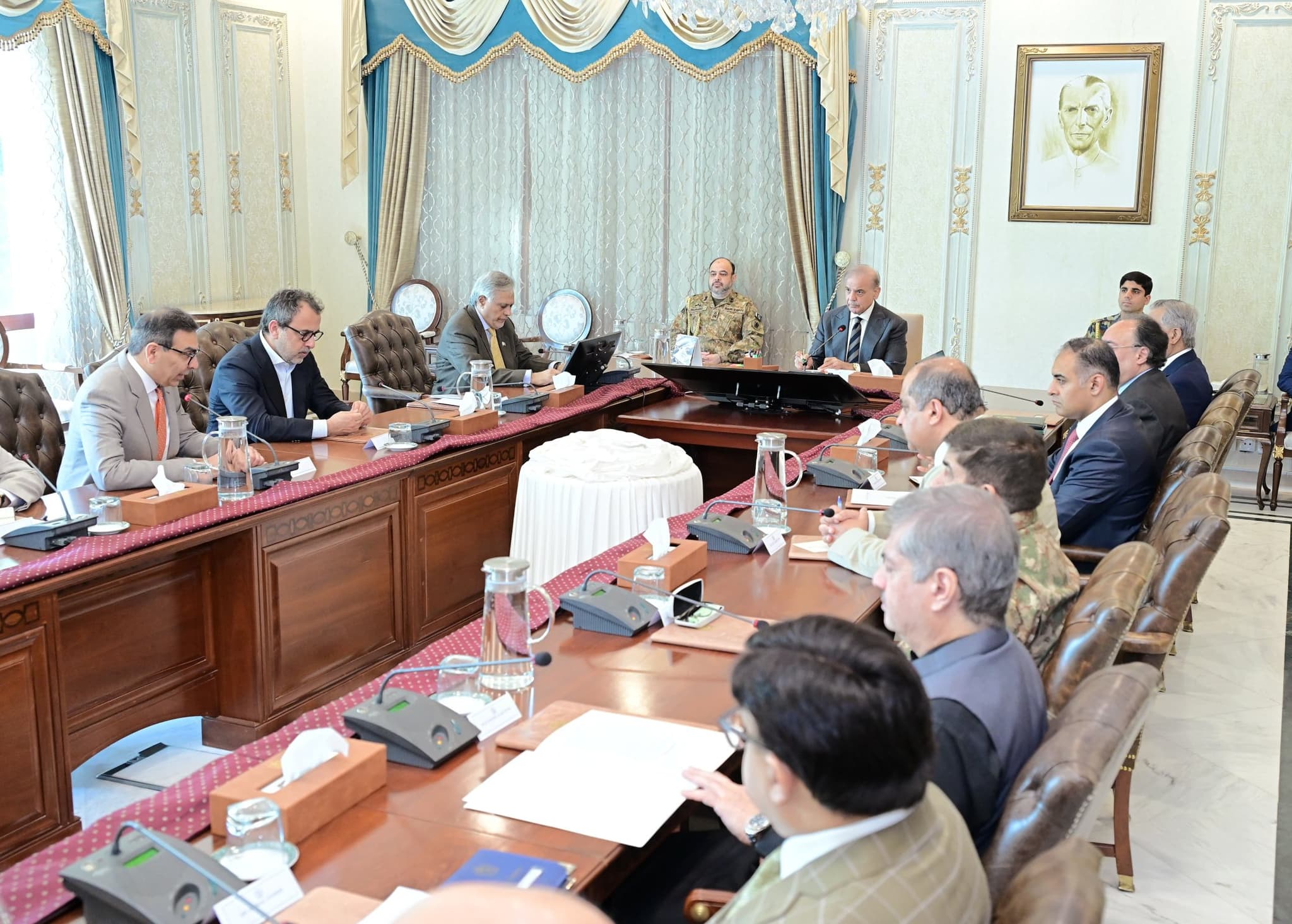 Pakistan accelerates privatization of three power distribution companies