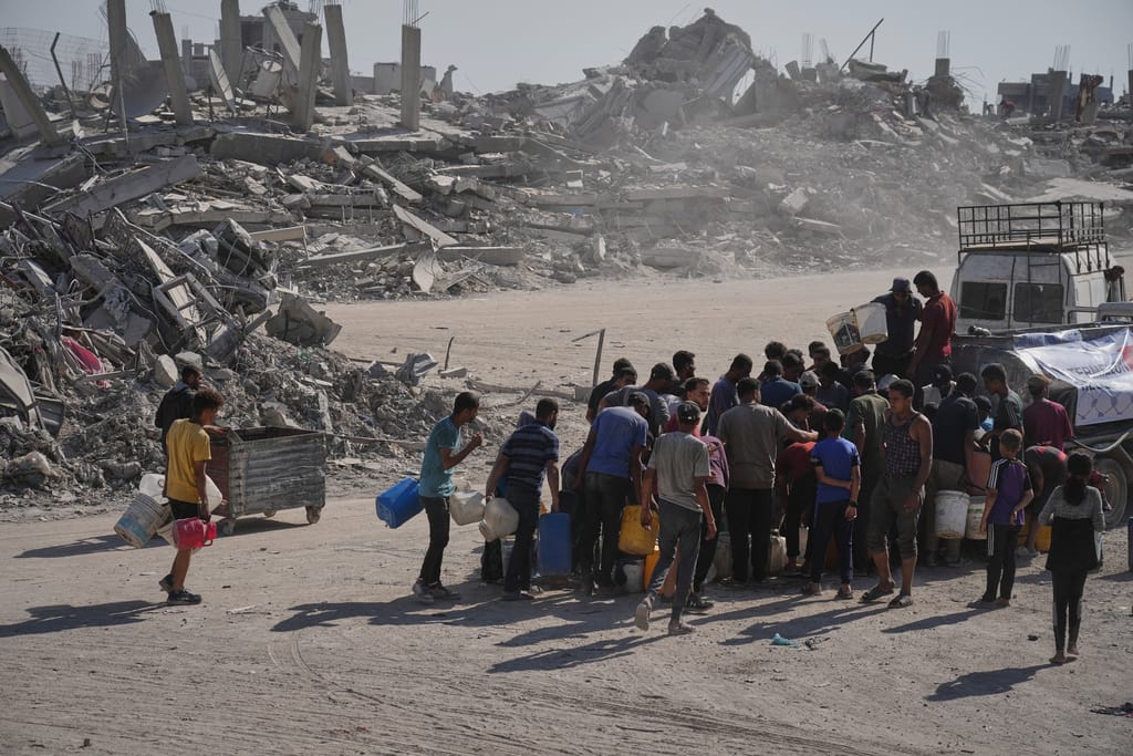Infectious diseases 'spiralling out of control' in Gaza: WHO
