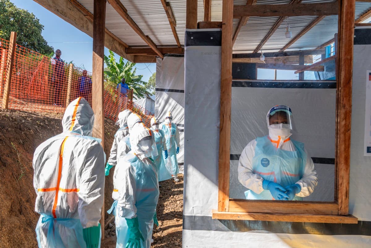Brazil investigates two possible Ebola cases