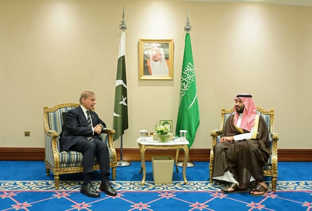 On Doha summit sidelines, Pakistan PM reaffirms diplomatic support after Israeli strikes