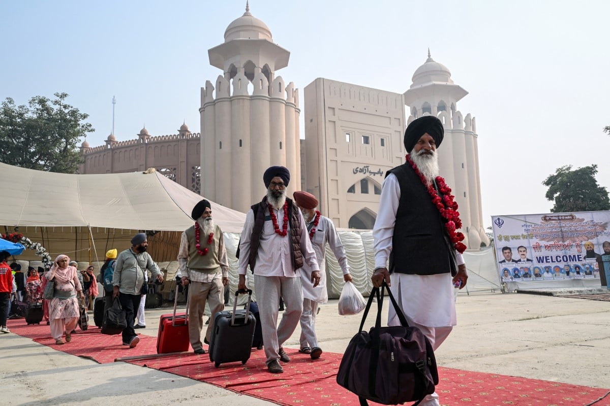 Indian Sikh pilgrims arrive for Baisakhi, laud Pakistan’s warm hospitality