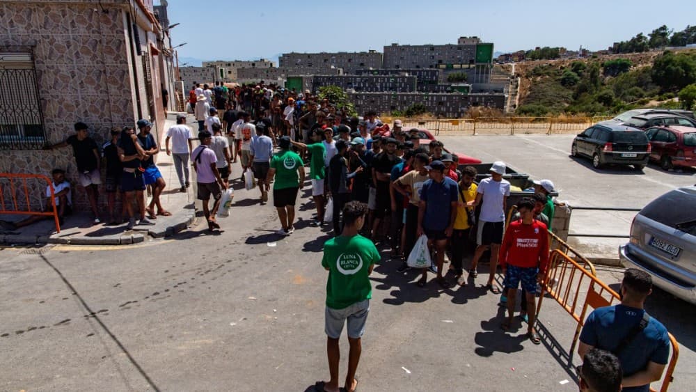 Spain imposes border checks on Italy as migrant showdown grows
