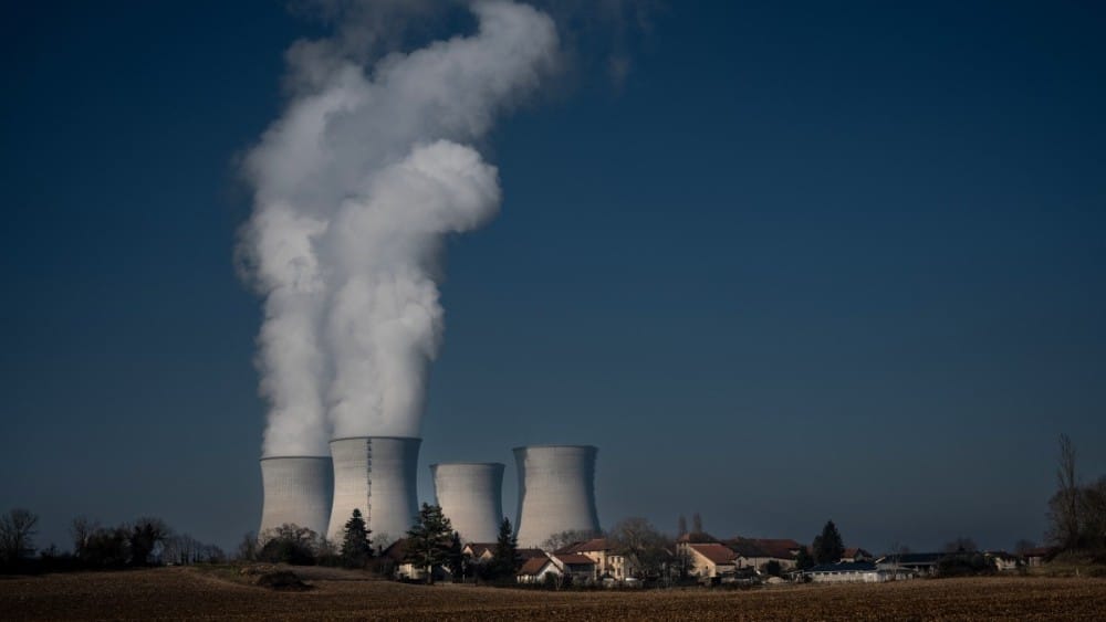 France powers down nuclear reactors over heatwave