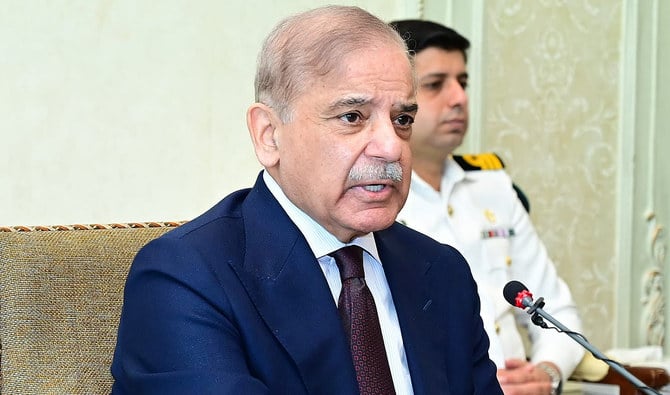 Pakistan PM hails citizen who sacrificed life to stop suicide bomber
