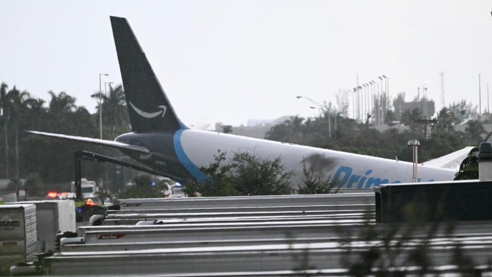 Five dead, five injured after Amazon cargo plane overshoots Miami runway