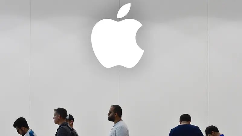 Apple removes Russia's state-backed messenger from App Store