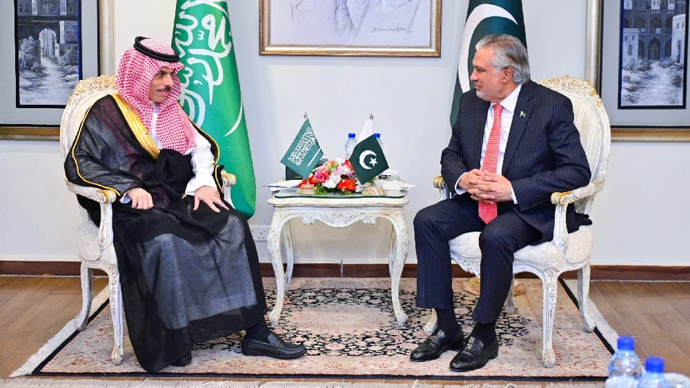 Foreign Minister Ishaq Dar receives Saudi Foreign Minister Prince Faisal bin Farhan Al Saud at the Ministry of Foreign Affairs on April 06, 2026. (File photo: MOFA)