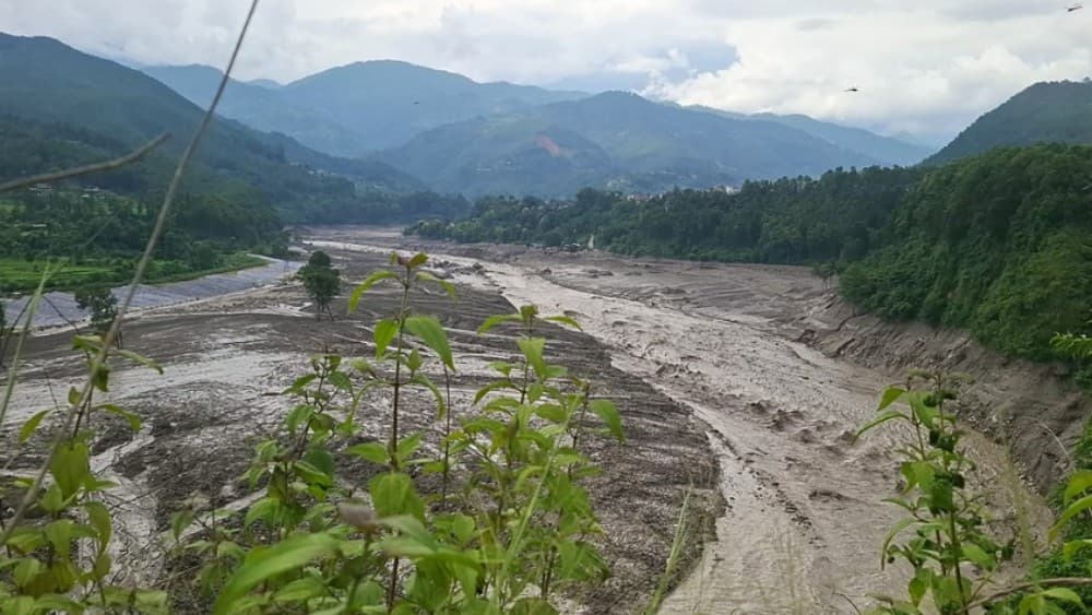 384 tourists, including foreigners, out of contact after Nepal floods
