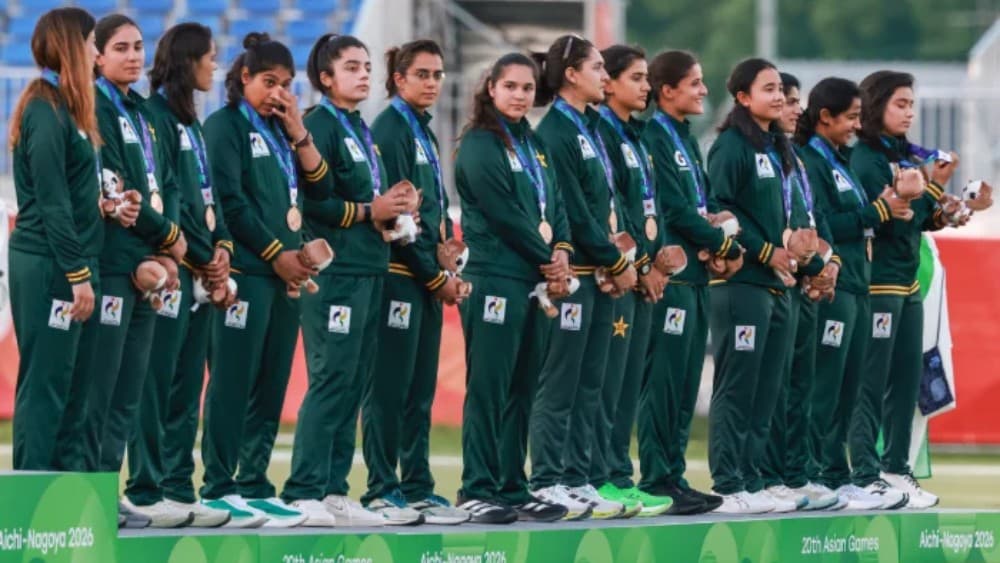 Pakistan women's cricket team celebrates after posing with bronze medals following their victory over Bangladesh in the third-place play-off of the 2026 Asian Games competition at Korogi Sports Park on September 22, 2026. (Photo: PCB)