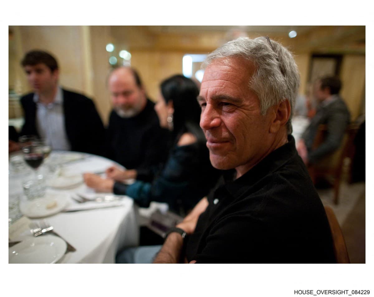 New photo dump fuels Capitol Hill push on Epstein files release
