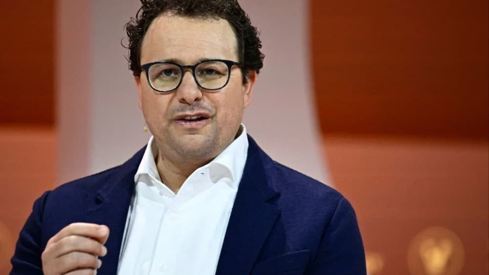 Anthropic CEO warns AI race could threaten humanity