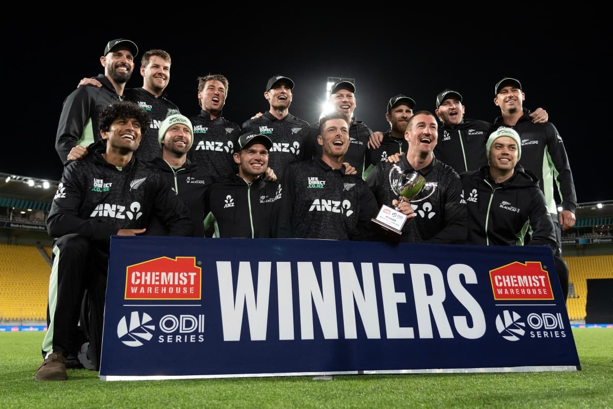 England's batting exposed as New Zealand seal ODI series sweep
