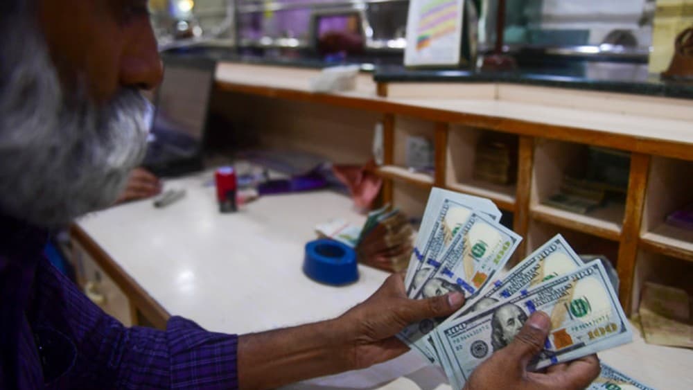 Pakistan raises record $3B through largest-ever Eurobond transaction