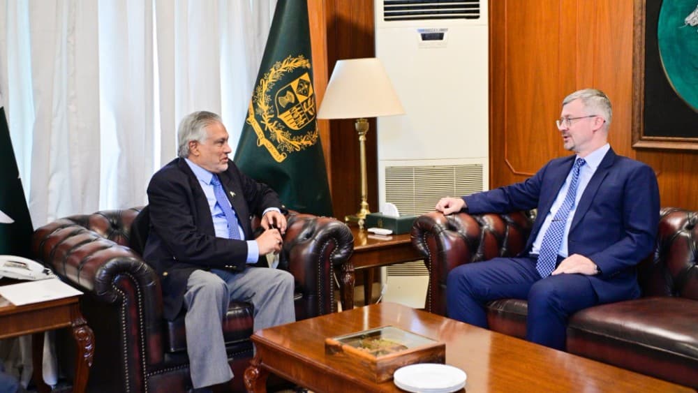 Pakistan FM, Russian ambassador discuss bilateral ties, regional situation