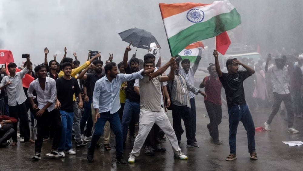 India protest leaders to meet govt after Modi vows action