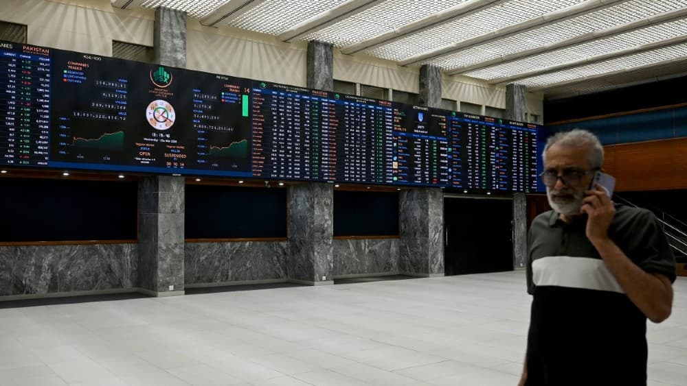 Oil rises and equities mixed amid mixed messages on 'talks'