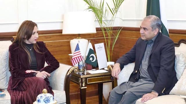 Pakistan, US reaffirm cooperation after Islamabad court suicide blast