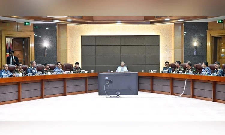 Chief Adviser Professor Muhammad Yunus today speaking at a meeting with senior officials of the Armed Forces over the upcoming 13th National Parliamentary Election and Referendum-2026 at the Helmet Auditorium of the Army Headquarters in Dhaka (BSS)