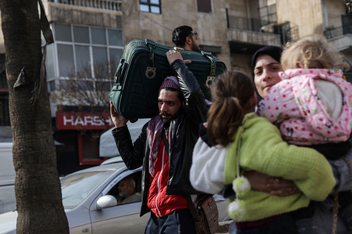 Syrians flee Aleppo's Kurdish areas as army declares them 'military zones'