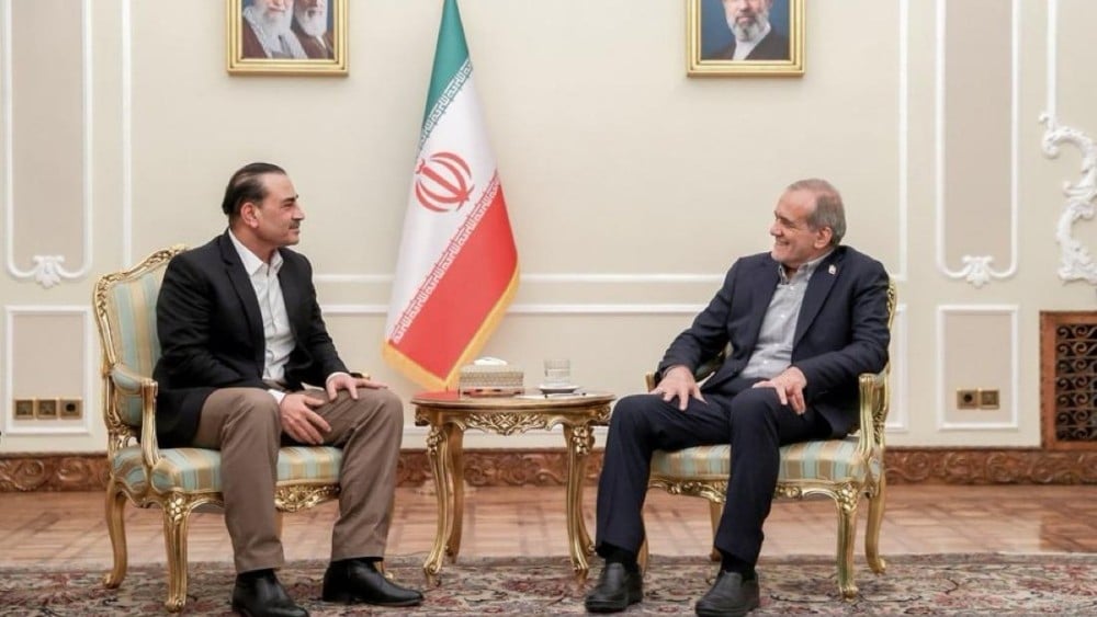 CDF Munir meets Pezeshkian as Pakistan pursues dialogue, regional peace efforts