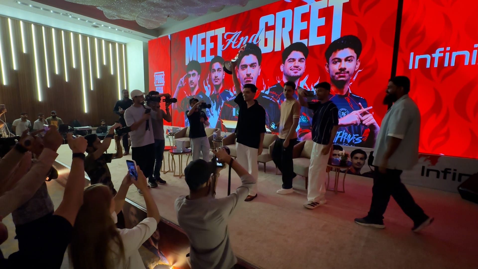 Pakistan team receives rousing welcome after PUBG tournament win in Indonesia