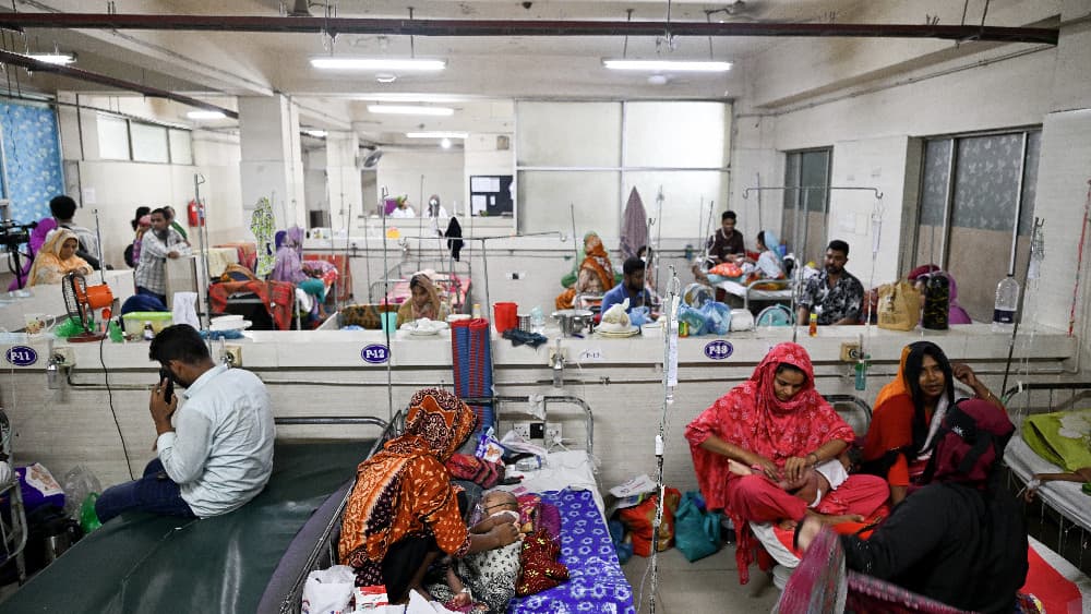Children receive treatment for measles, at Bangladesh Shishu Hospital & Institute in Dhaka on September 3, 2026. (AFP)