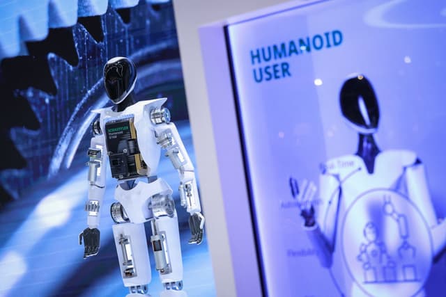 AI-powered robots offer new hope to German factories