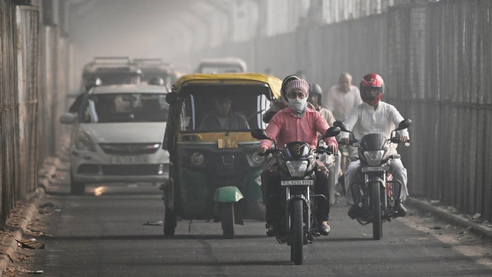 Survey finds 3 in 4 Delhi households feeling toxic air impact