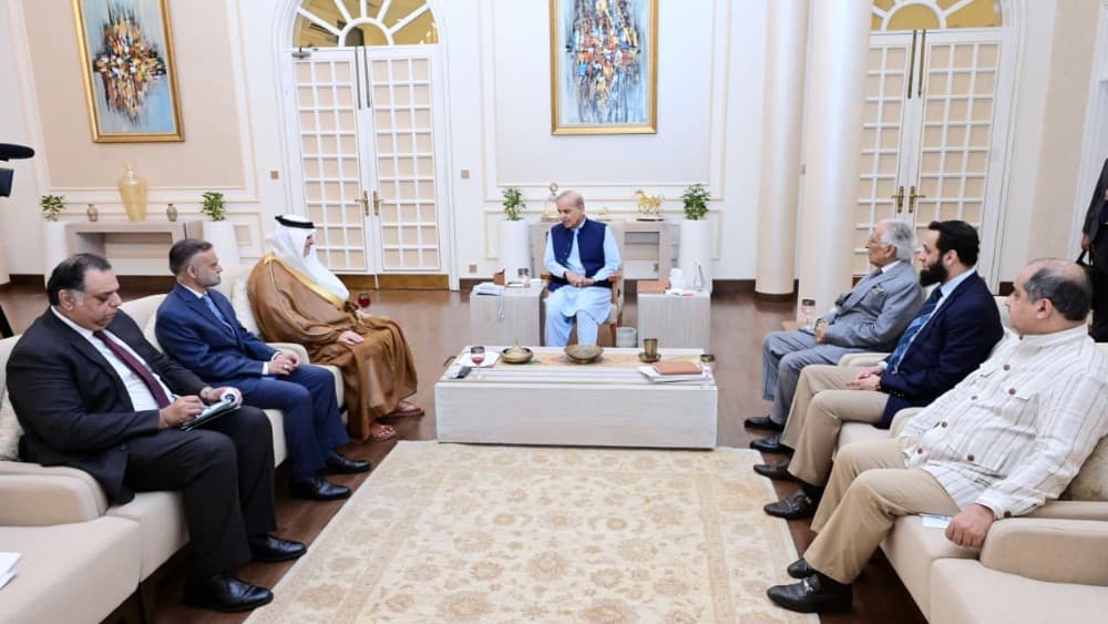 Ambassador of the Kingdom of Saudi Arabia to Pakistan H.E. Nawaf bin Said Al-Malki pays a farewell call on Prime Minister Muhammad Shehbaz Sharif (Photo: AFP).