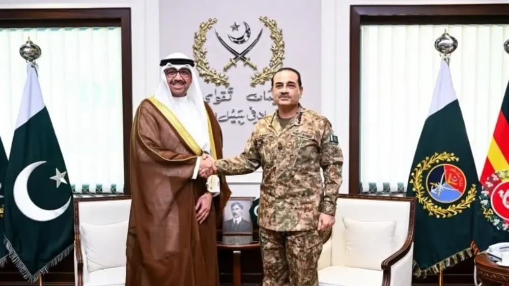 Pakistan, Kuwait vow to strengthen institutional defense ties