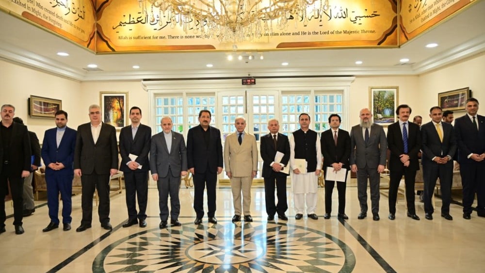 Pakistan, Iran push for $10B trade target as PM Sharif meets Iranian minister