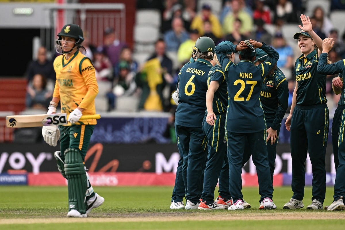 Dominant Australia beat South Africa in Women's T20 World Cup