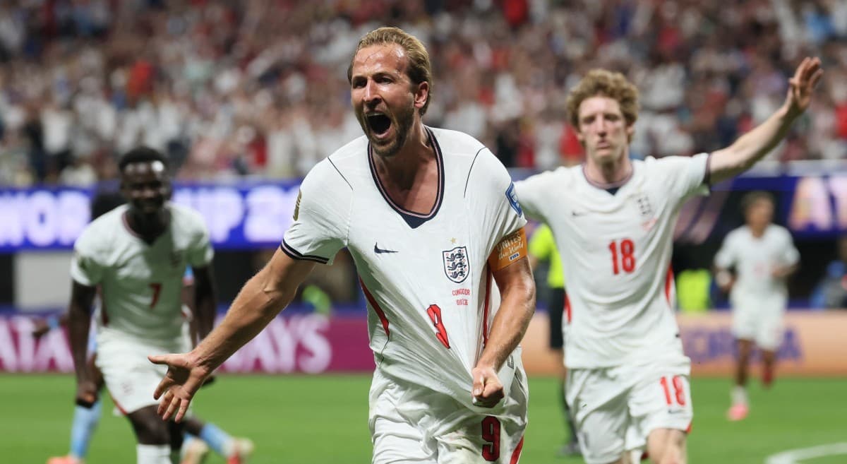 Kane saves England as USA, Belgium reach last 16
