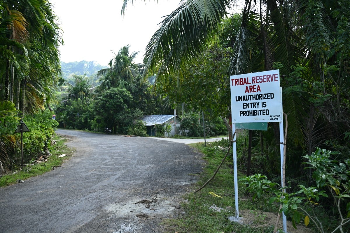 Encroaching world threatens India's last 'uncontacted' tribe