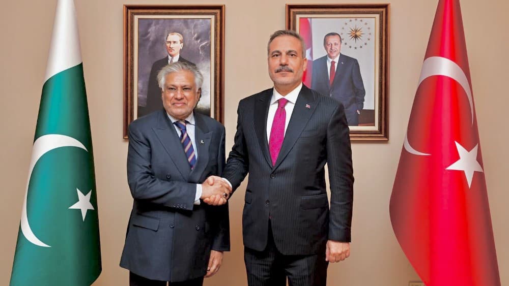 FM Dar, CDF Munir in Istanbul as Pakistan-Türkiye ties deepen further