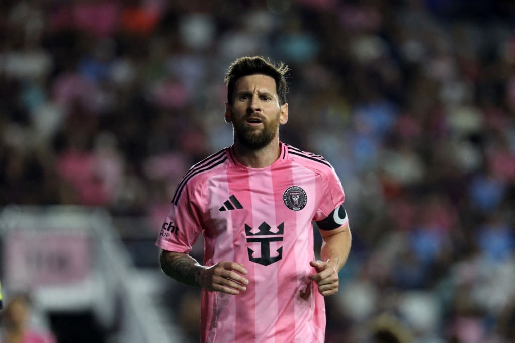 Lionel Messi keeps 2026 FIFA World Cup decision on hold