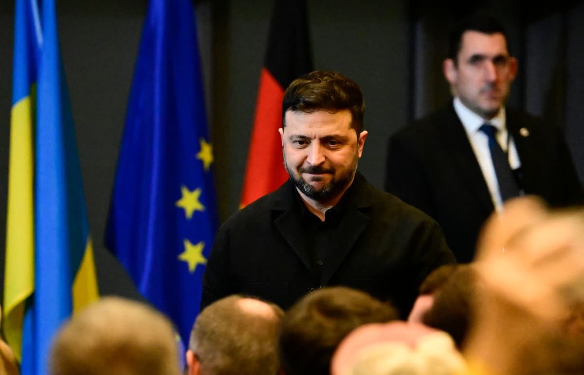 US offers 'NATO-like' security to Ukraine, expects Russia to accept