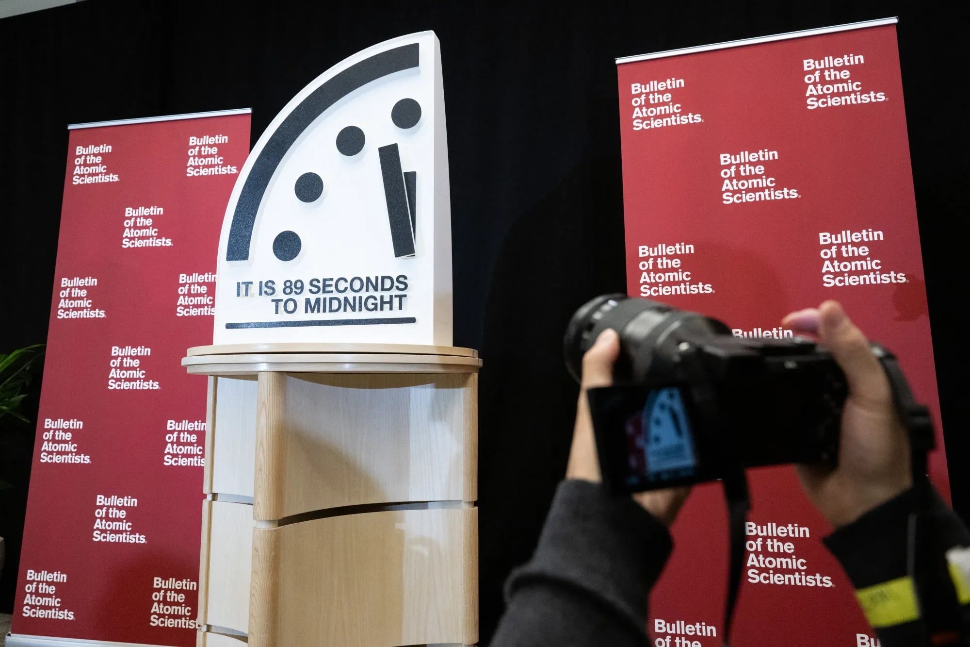Doomsday Clock: World stands '85 seconds from annihilation'