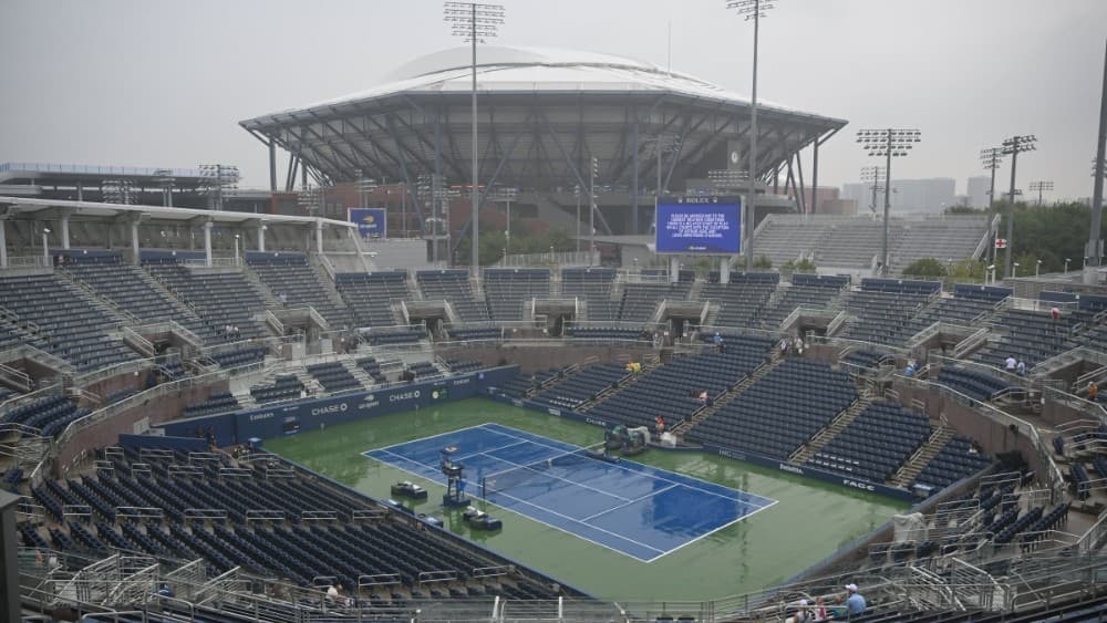 Rain delays start of play on US Open
