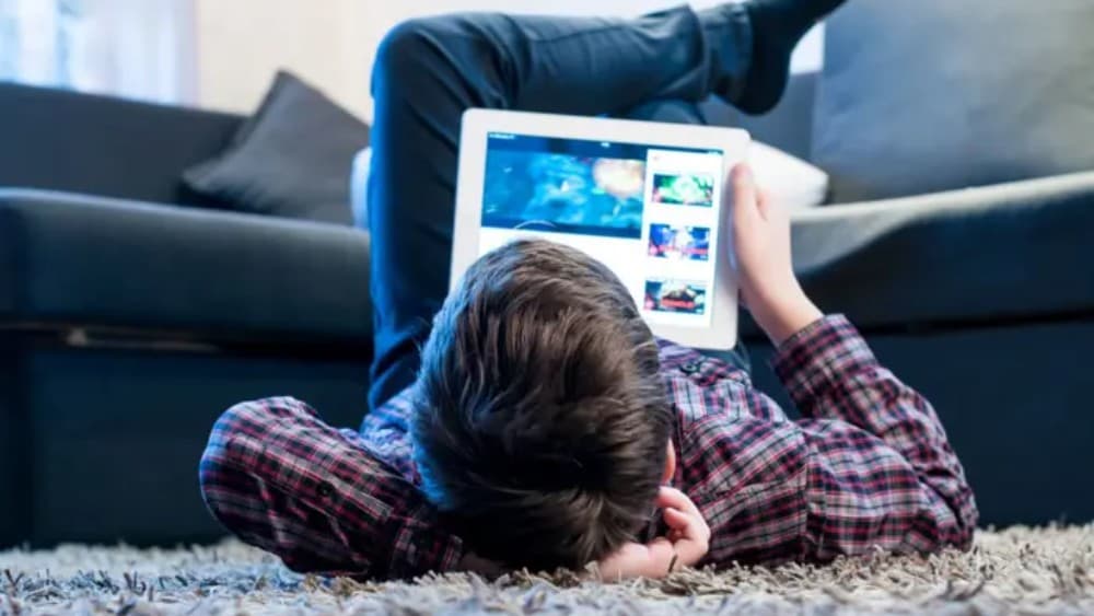 Countries move to ban social media for children