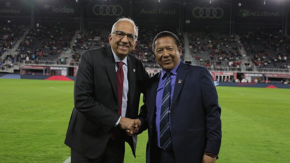 Senior Advisor to the FIFA President Carlos Cordeiro (left) - (Photo: Carlos X account)