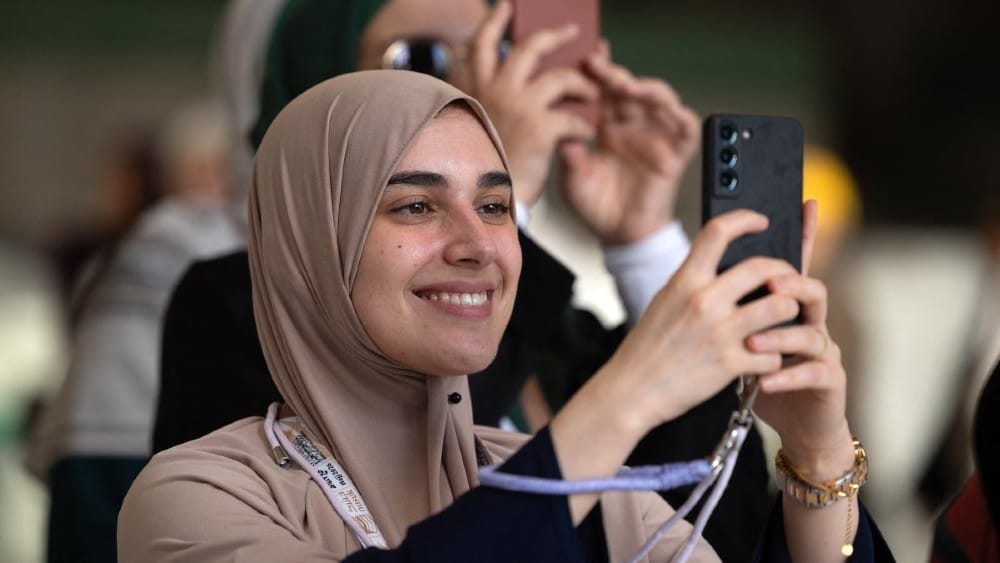 Pilgrims from the West flock to hajj despite Mideast war