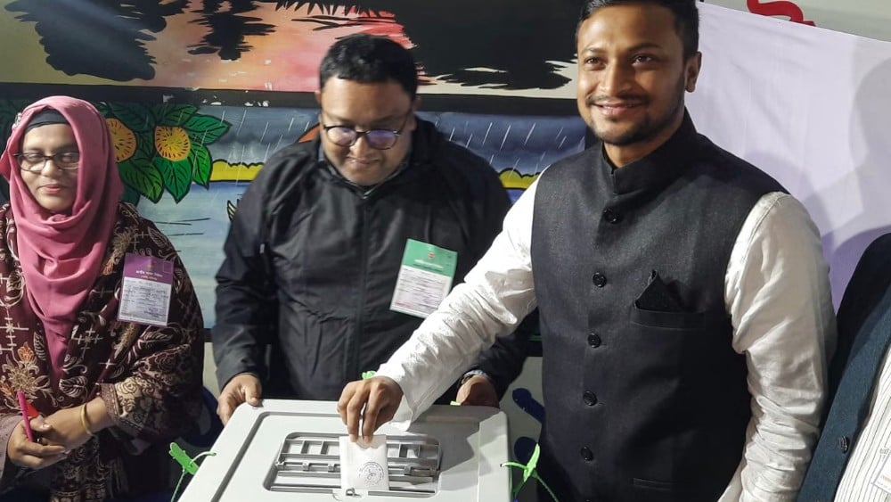 Former Bangladesh cricket captain's house attacked after ex-PM's media event
